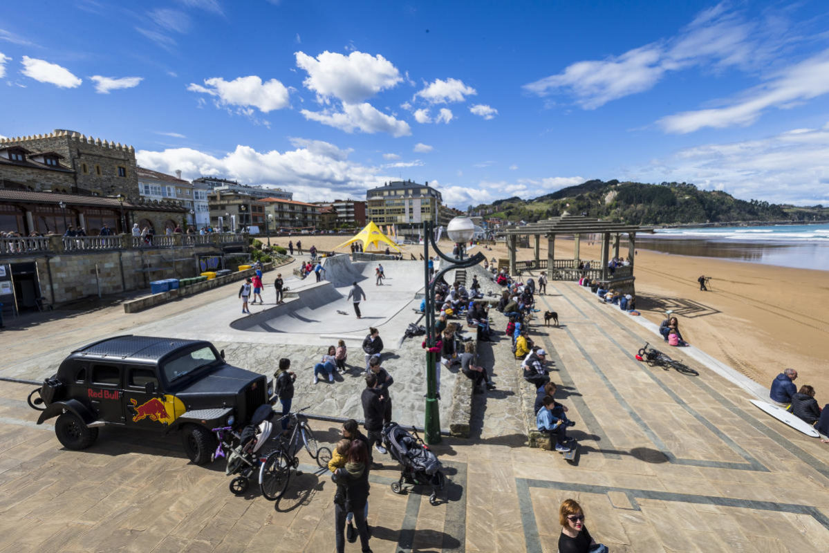 Fin de semana de longboard, skate y arte en Zarautz DUKE